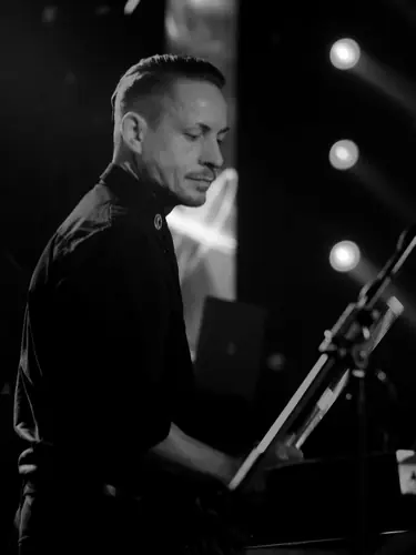 Kirlian Camera, Live 2017